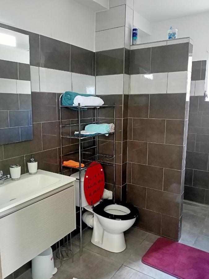 Paradis Cache - Confort Terrasse - Kybo Karaib Location - Pkg - Mtgne Сент-Марі Екстер'єр фото